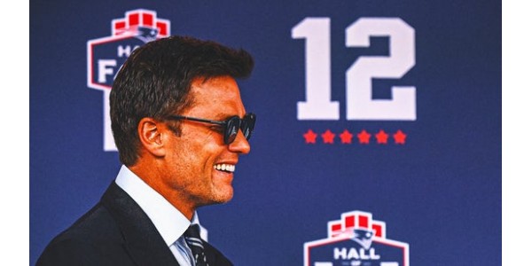 La camiseta número 12 de los New England Patriots representa el símbolo de honor de Tom Brady